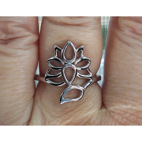 925 STERLING SILVER Large Lotus Flower Ring - Picture 11 of 16